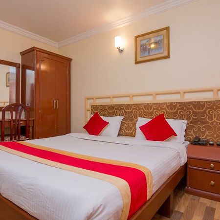 Skyline Hotel Катманду Экстерьер фото