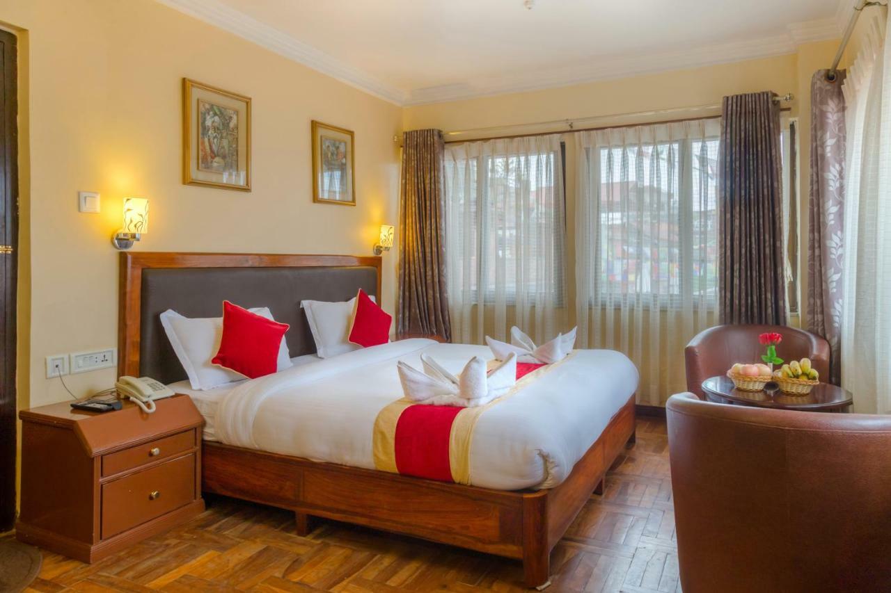 Skyline Hotel Катманду Экстерьер фото