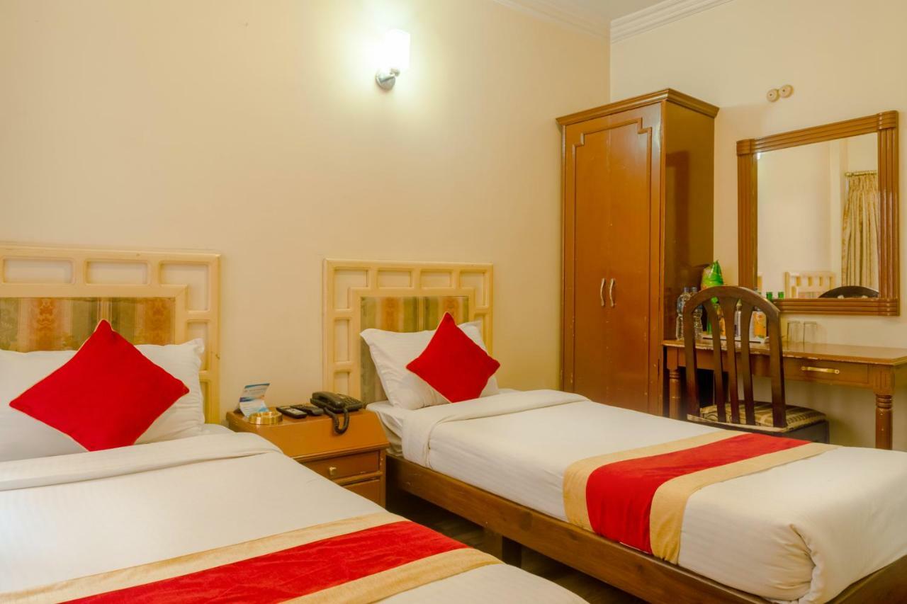 Skyline Hotel Катманду Экстерьер фото