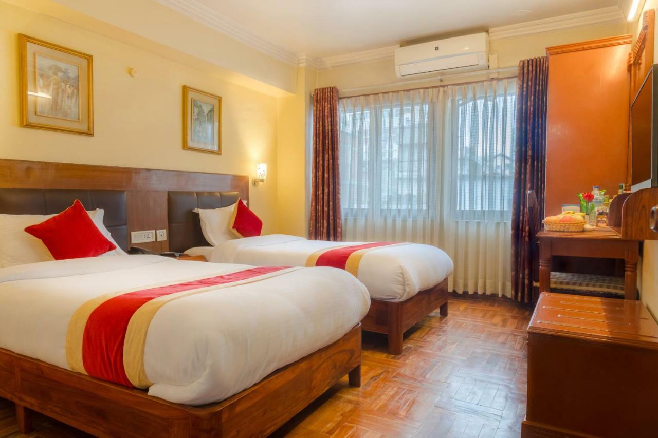 Skyline Hotel Катманду Экстерьер фото