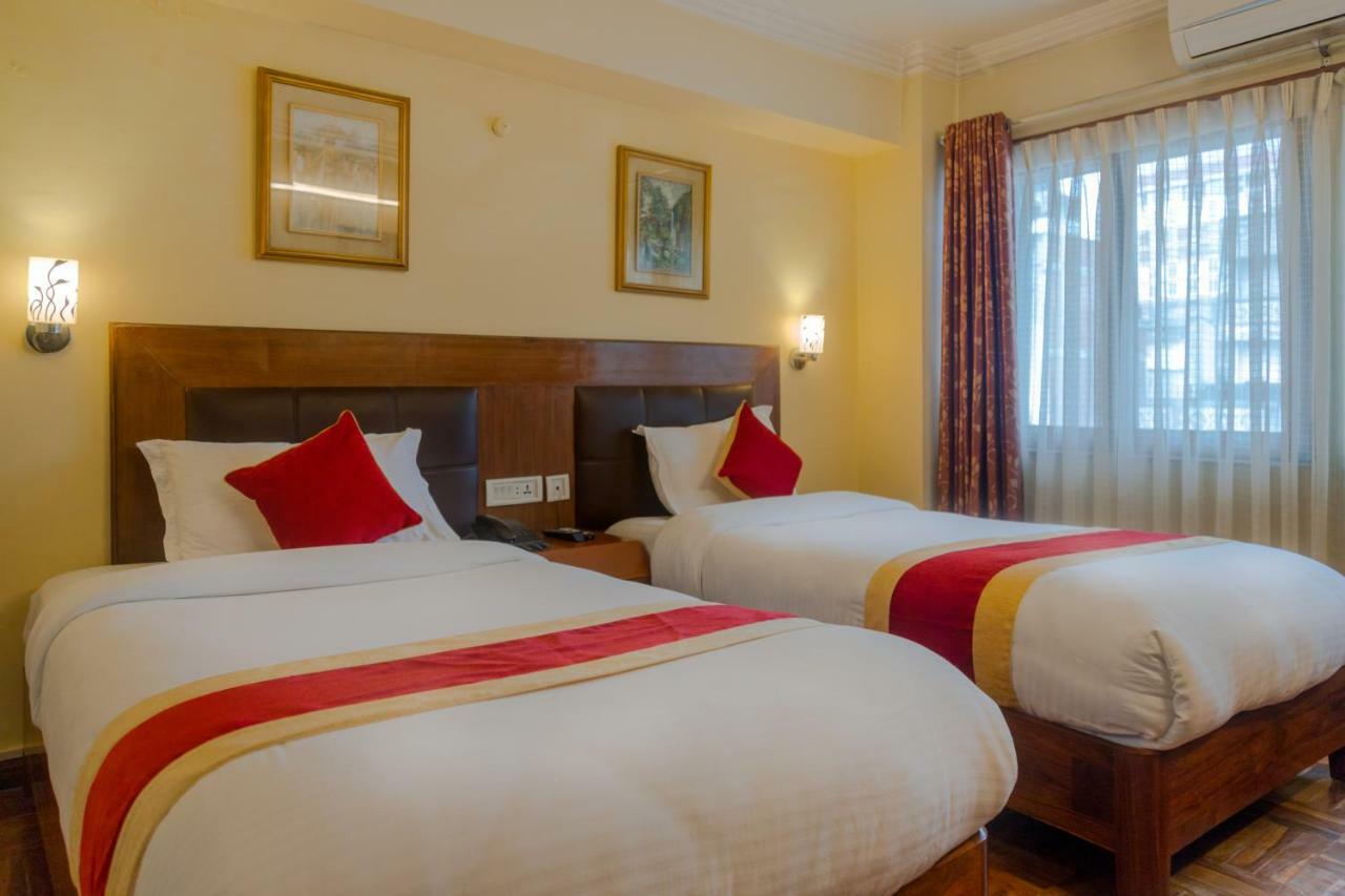 Skyline Hotel Катманду Экстерьер фото