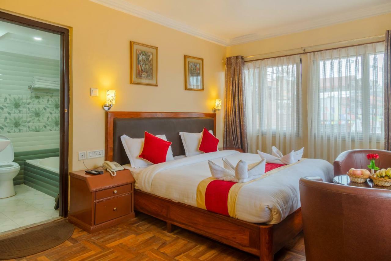 Skyline Hotel Катманду Экстерьер фото